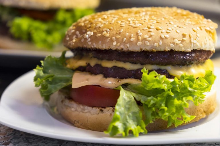 Hoy 28 De Mayo Se Celebra El Día Internacional De La Hamburguesa Radio Agricultura 6697