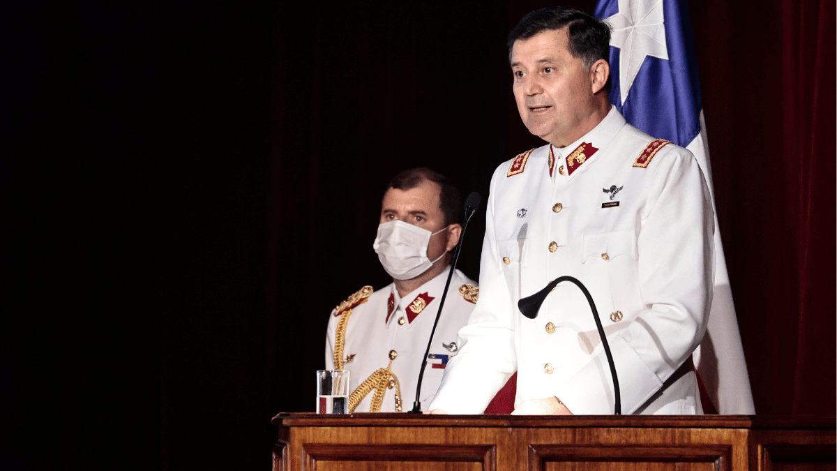 Excomandante en jefe del Ejército, Ricardo Martínez.