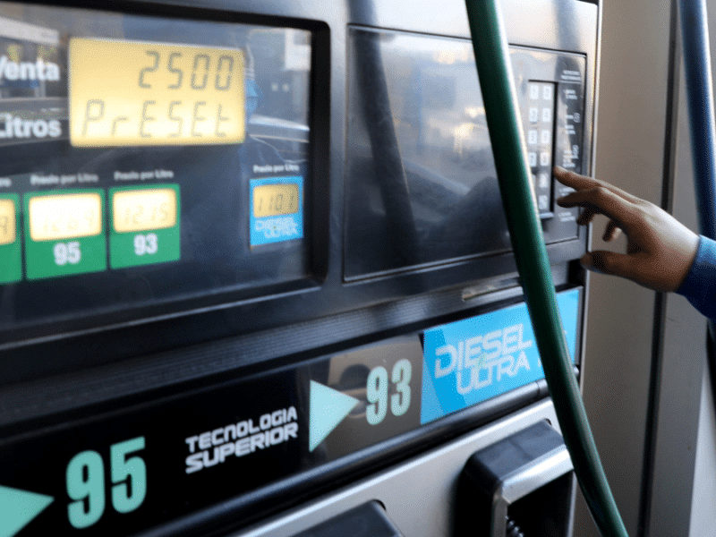 Enap informó que no hay variación en el precio de las bencinas.