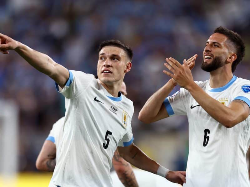 Uruguay golea a Bolivia en Copa América