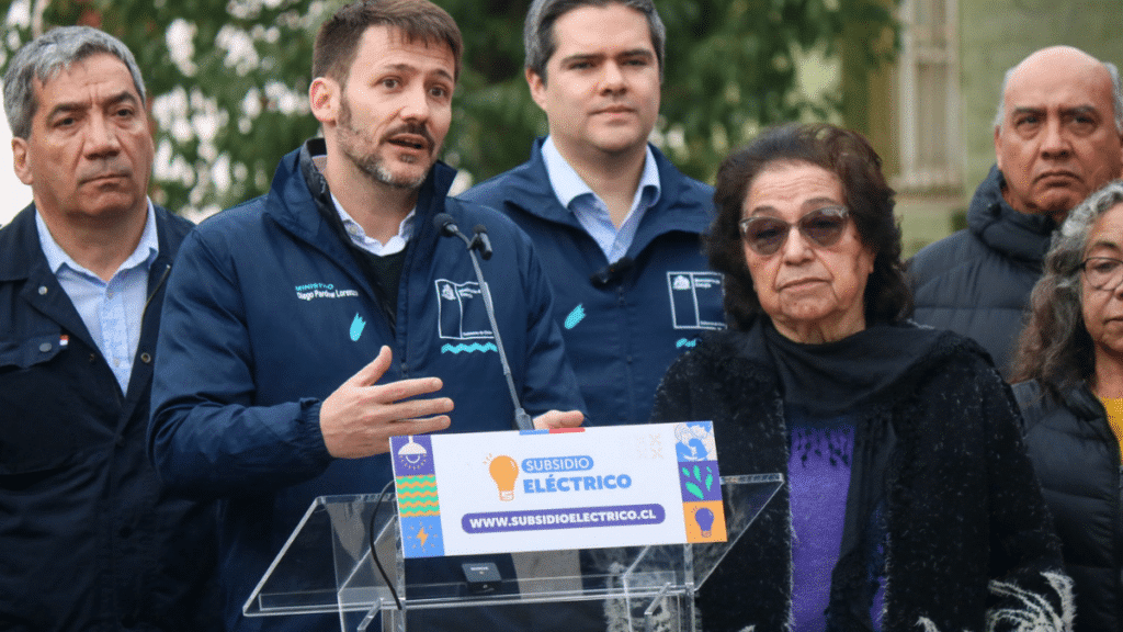 Ministro de Energía, Diego Pardow, anunció este lunes el subsidio eléctrico.