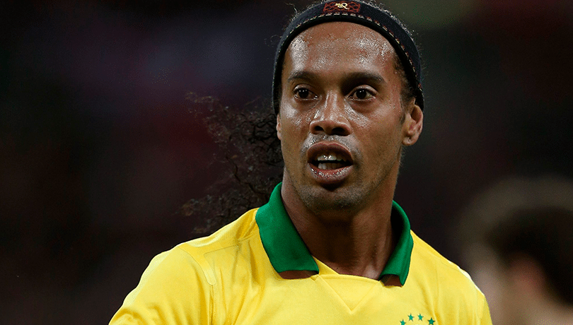 Ronaldinho con la camiseta de la selección de Brasil.