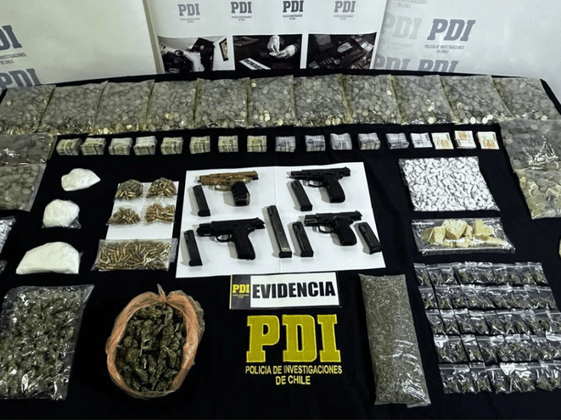 Allanamientos en La Pintana deja a 10 personas detenidas Incautaron armas, municiones y drogas.