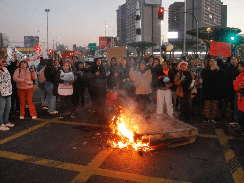 Manifestaciones provocan congestión en distintos puntos de la región Metropolitana (1)