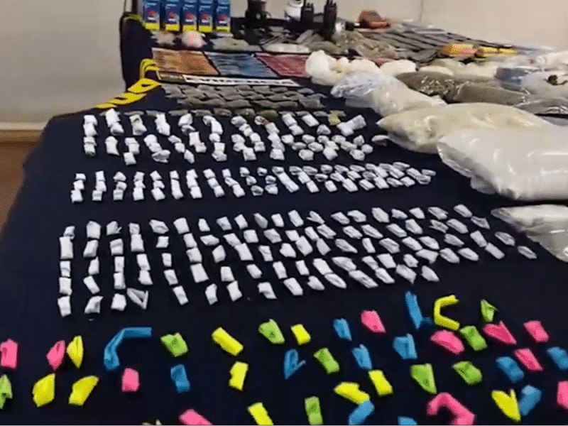 Pudahuel Operativo deja a 11 detenidos y permitió incautar armas de fuego, municiones y cuantiosa variedad de drogas
